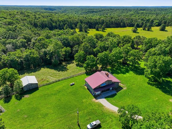 9452 Lynch Drive , Bucyrus, MO 65444