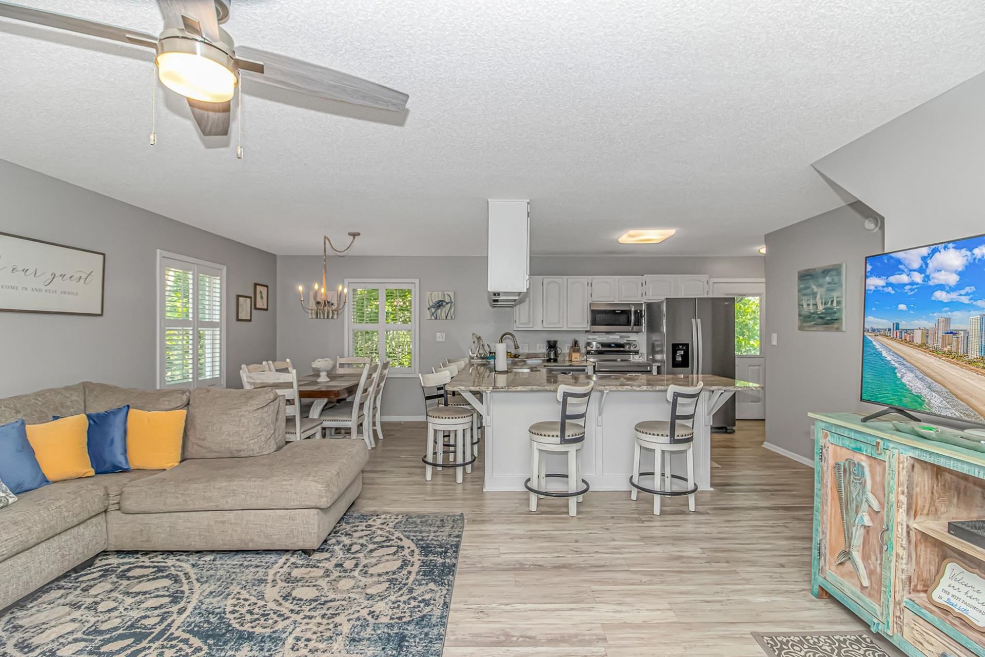 6001 6016 S Kings Hwy.  Photo 7