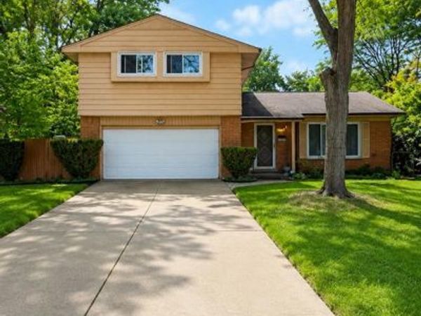 28266 Tapert Drive, Southfield, MI 48076