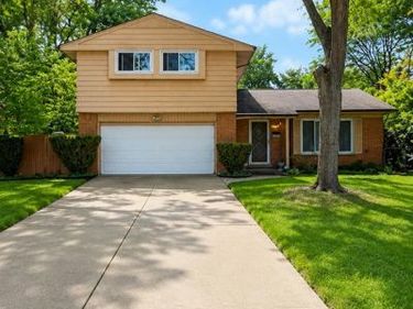 28266 Tapert Drive, Southfield, MI 48076
