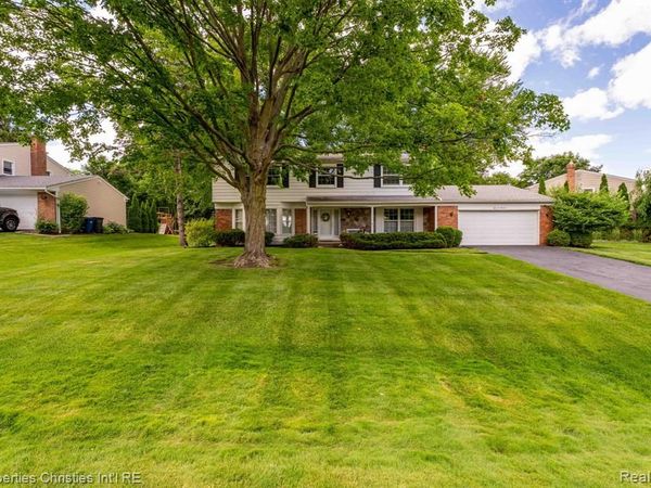 5600 Woodwind Drive , Bloomfield Hills, MI 48301