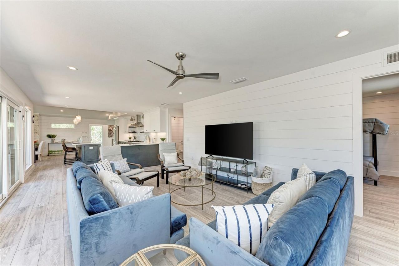 256 Gladiolus Street, Anna Maria, FL 34216 Photo