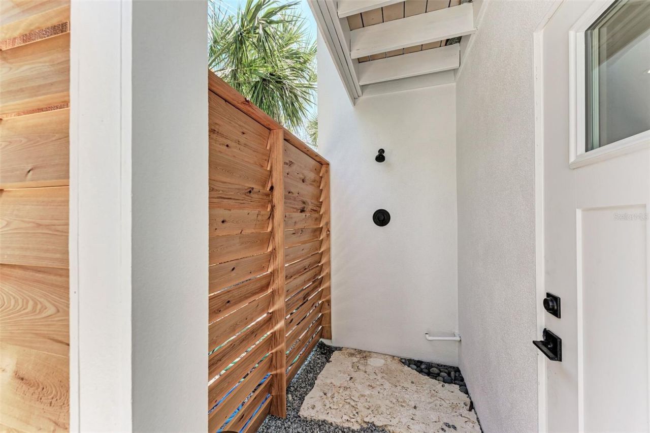 256 Gladiolus Street, Anna Maria, FL 34216 Photo