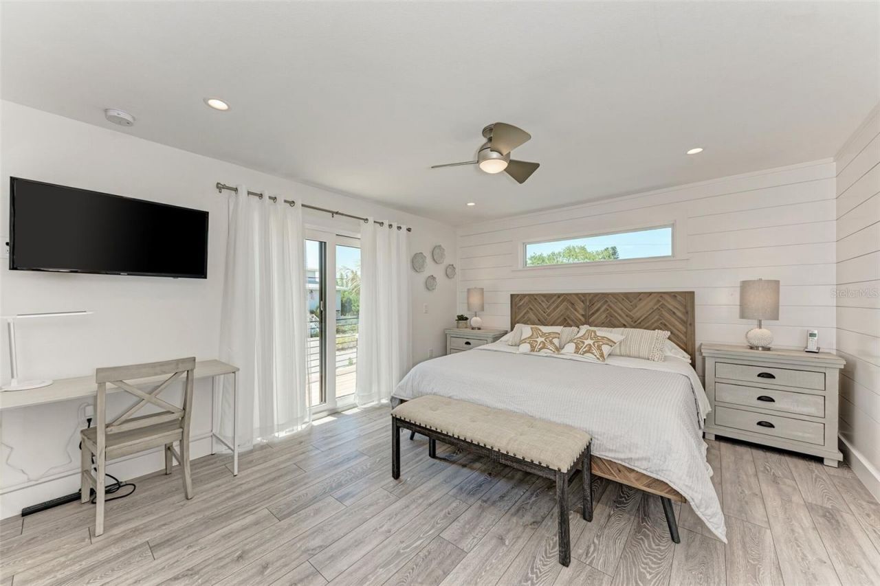 256 Gladiolus Street, Anna Maria, FL 34216 Photo