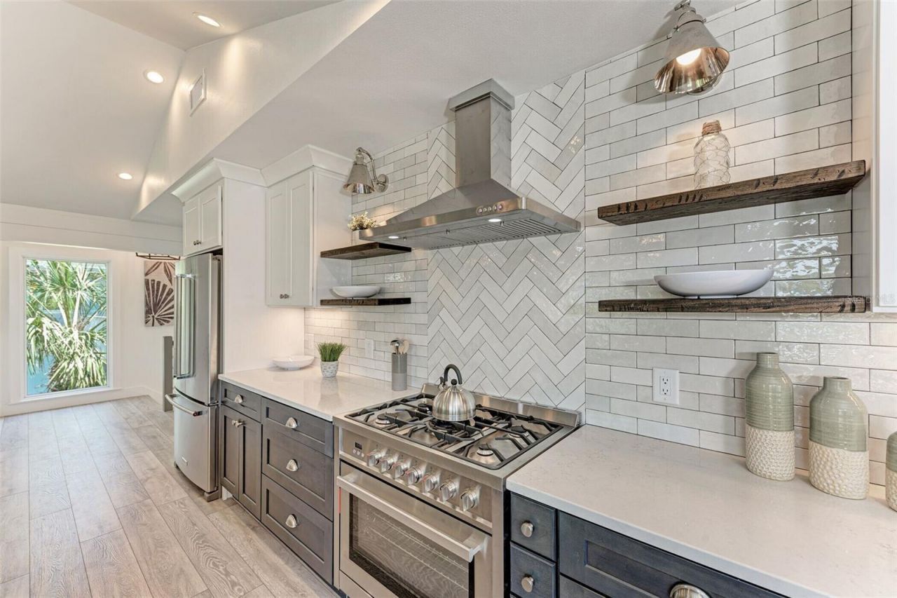 256 Gladiolus Street, Anna Maria, FL 34216 Photo
