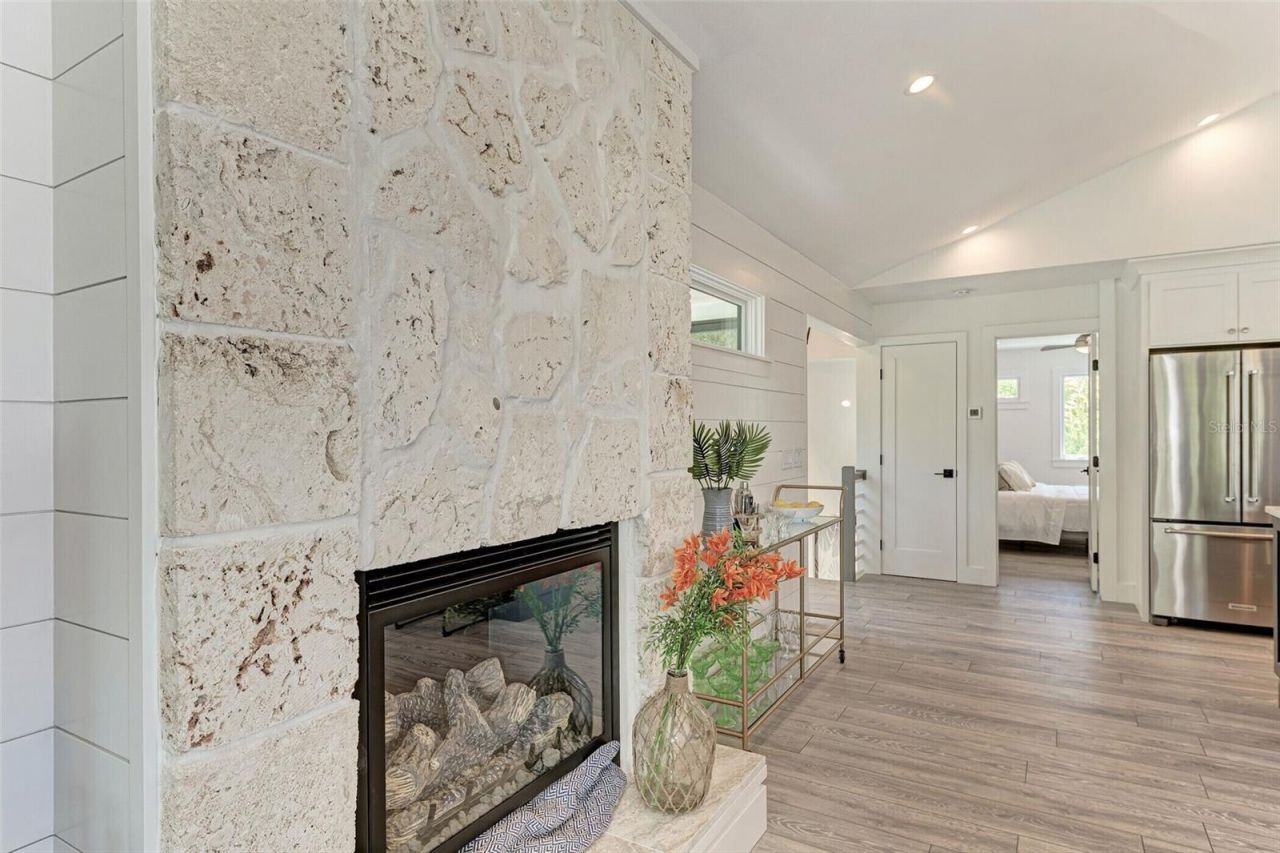 256 Gladiolus Street, Anna Maria, FL 34216 Photo
