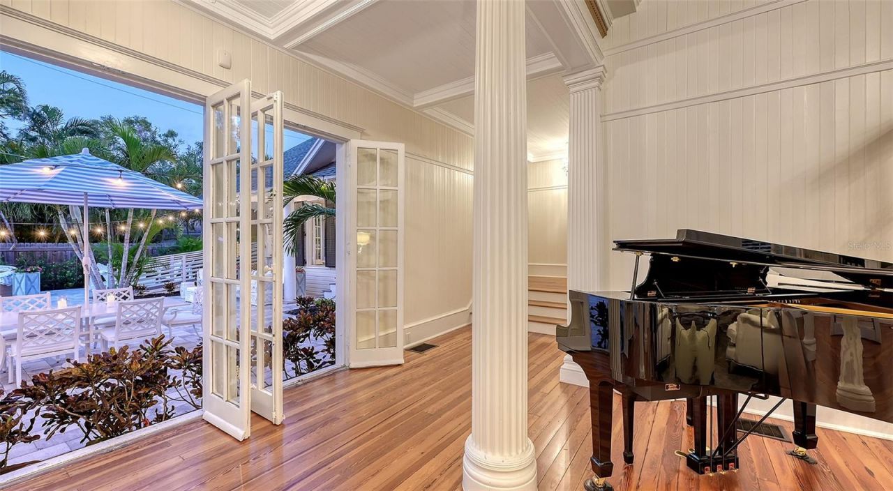 7715 Westmoreland Drive, Sarasota, FL 34243 Photo