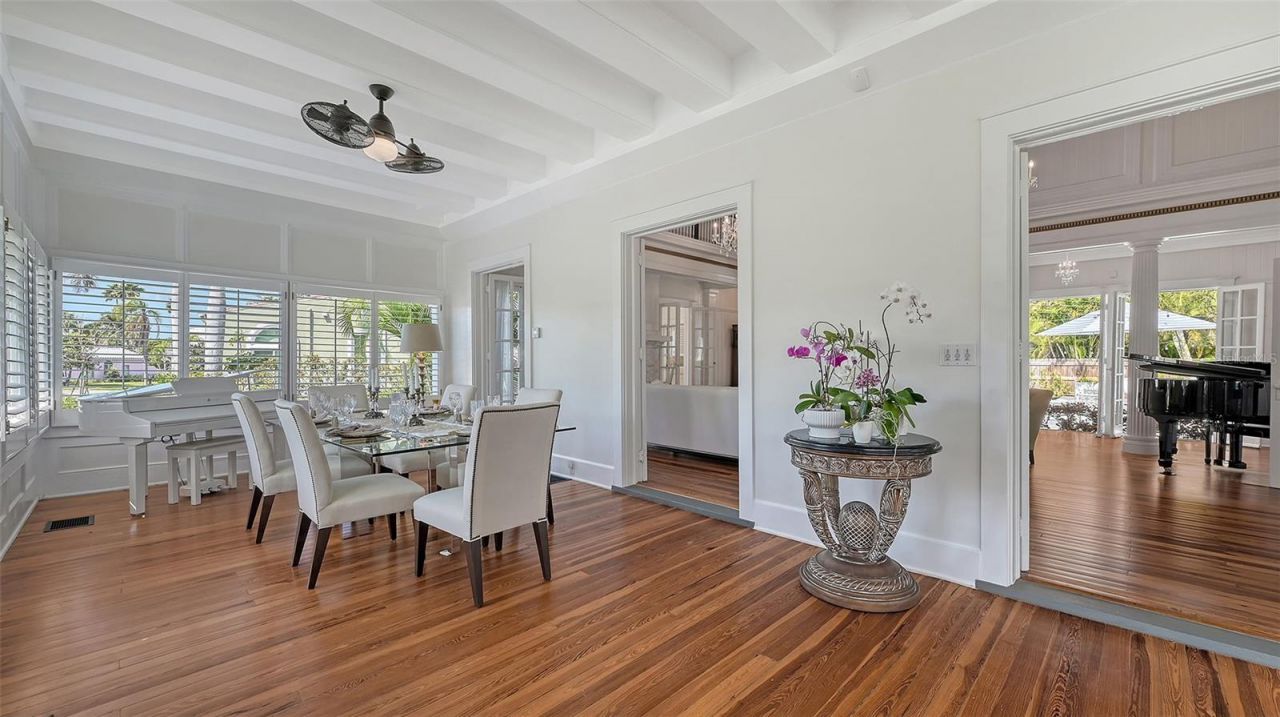 7715 Westmoreland Drive, Sarasota, FL 34243 Photo