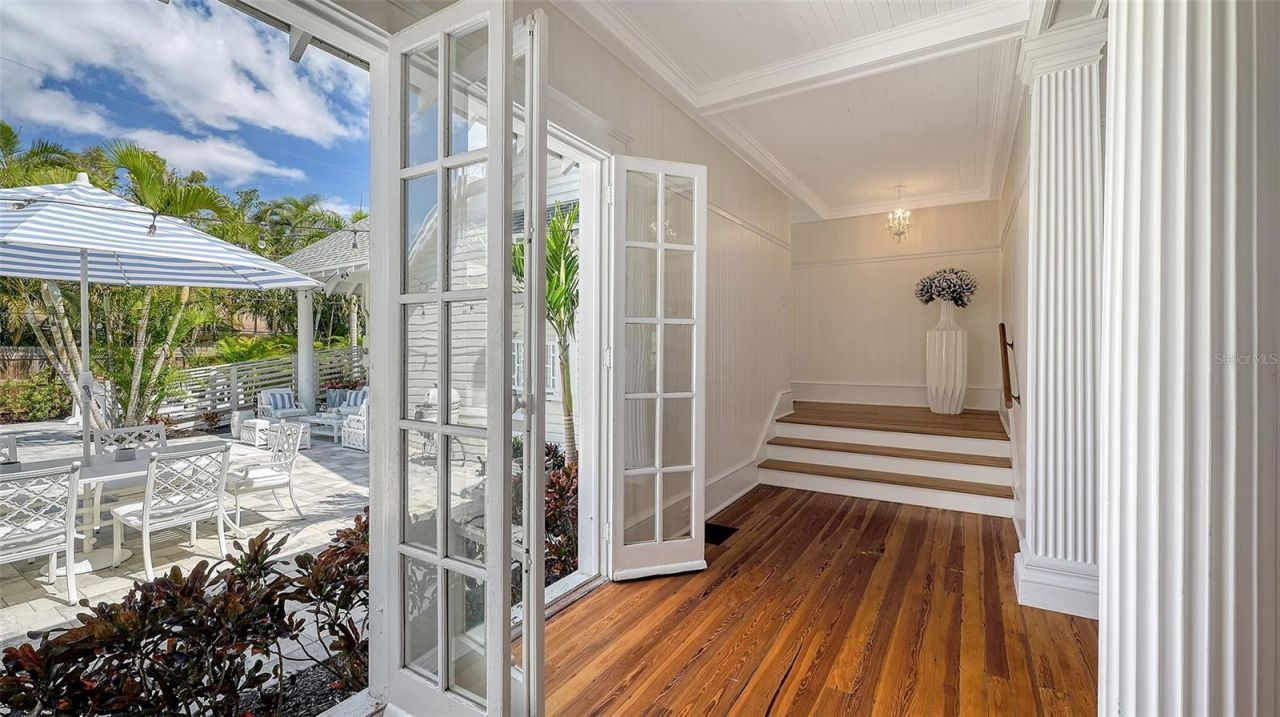 7715 Westmoreland Drive, Sarasota, FL 34243 Photo
