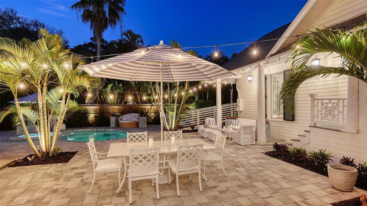 7715 Westmoreland Drive, Sarasota, FL 34243 Photo