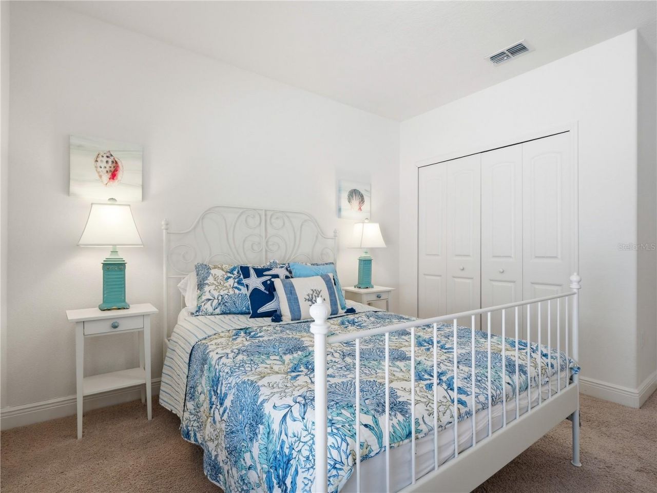 695 Grape Ivy Lane, New Smyrna Beach, FL 32168 Photo