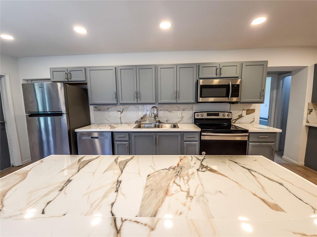 17 Wilkes Street , Avon Park, FL 33825 Photo