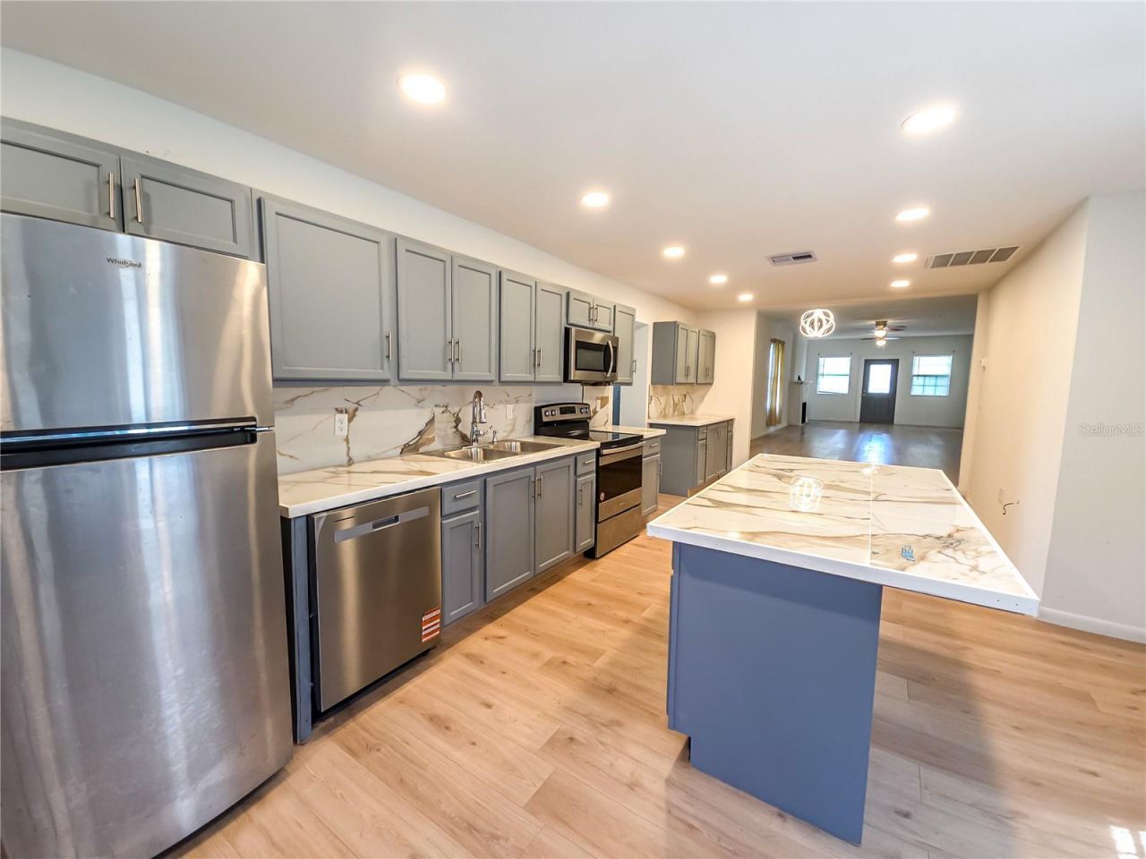 17 Wilkes Street , Avon Park, FL 33825 Photo