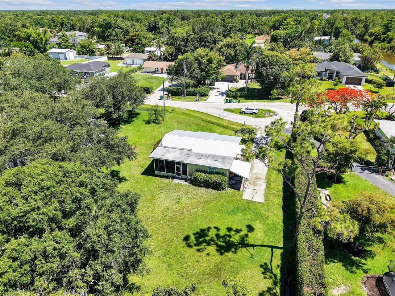 5211 Maple Lane , Naples, FL 34113 Photo