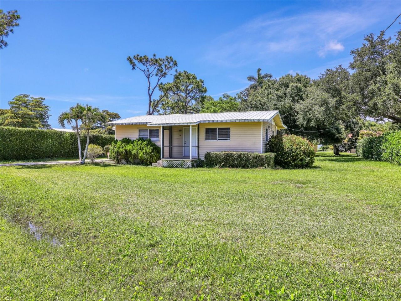 5211 Maple Lane , Naples, FL 34113 Photo
