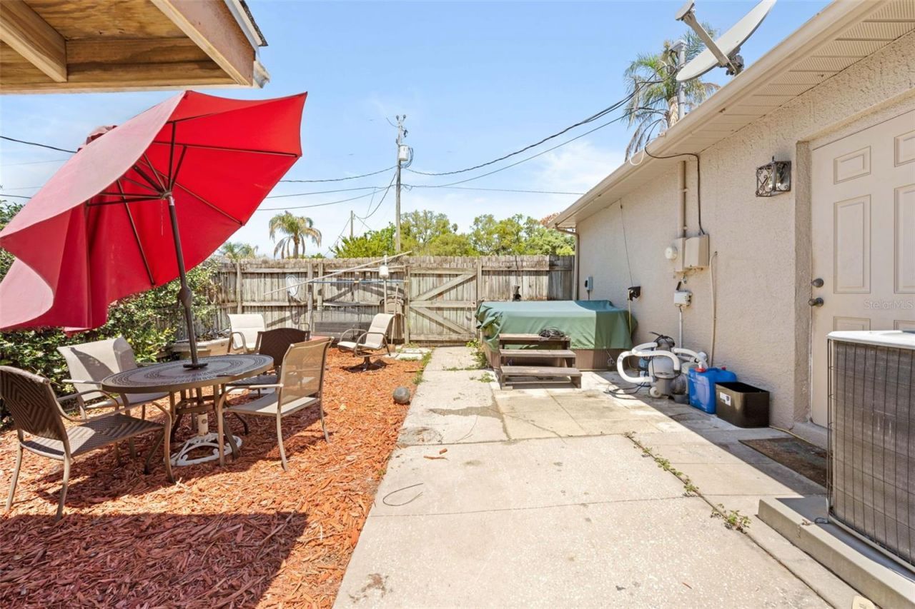 7458 Gates Circle, Spring Hill, FL 34606 Photo