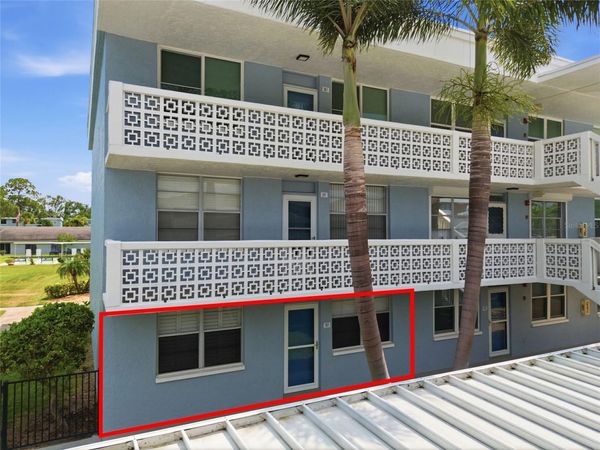 4895 BAY STREET NE, Unit 101, ST PETERSBURG, FL 33703