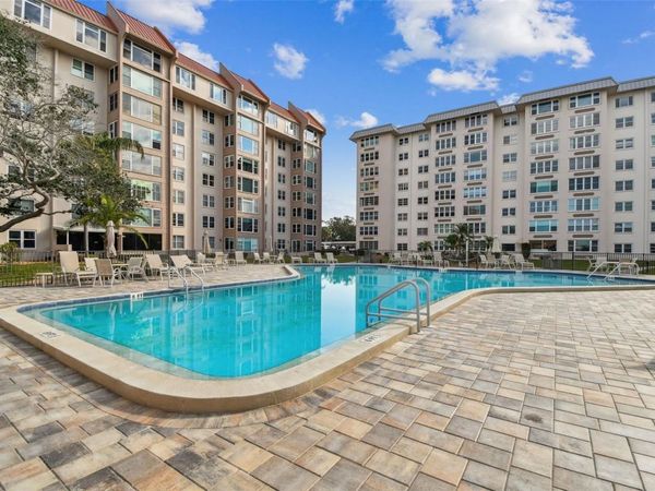 620 EDGEWATER DRIVE , Unit 204, DUNEDIN, FL 34698