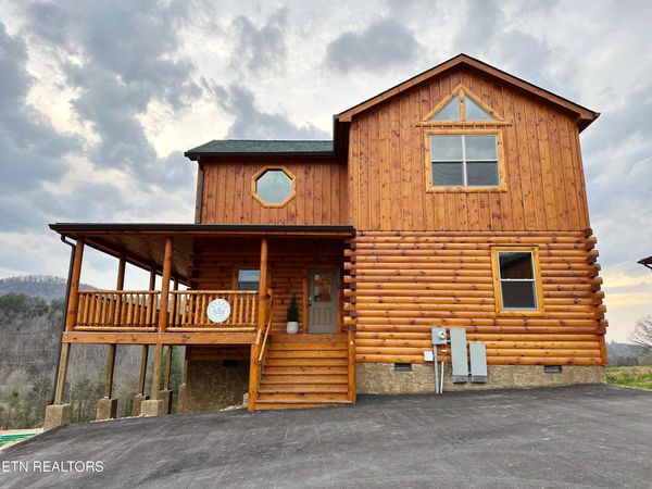 3738 Heritage Hills Drive, Pigeon Forge, TN 37863