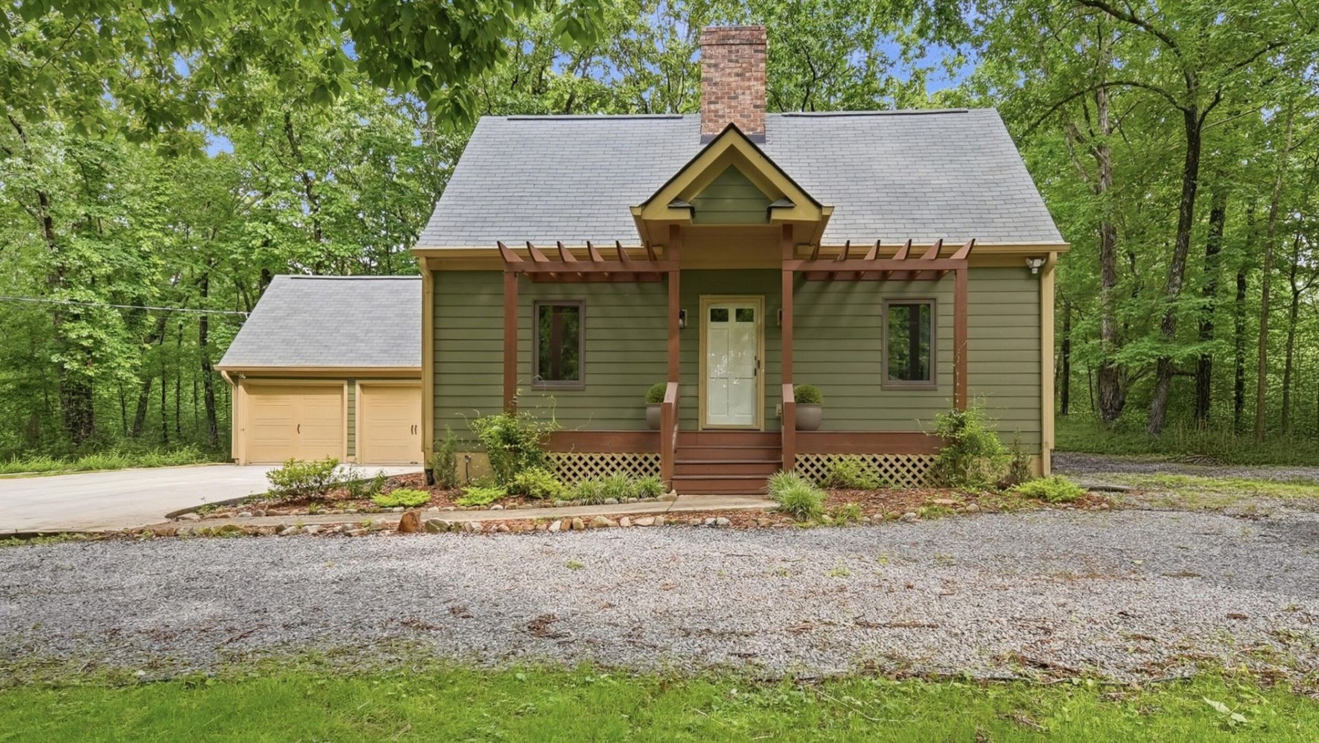 2604 Stewart Road , Signal Mountain, TN 37377 Main Photo