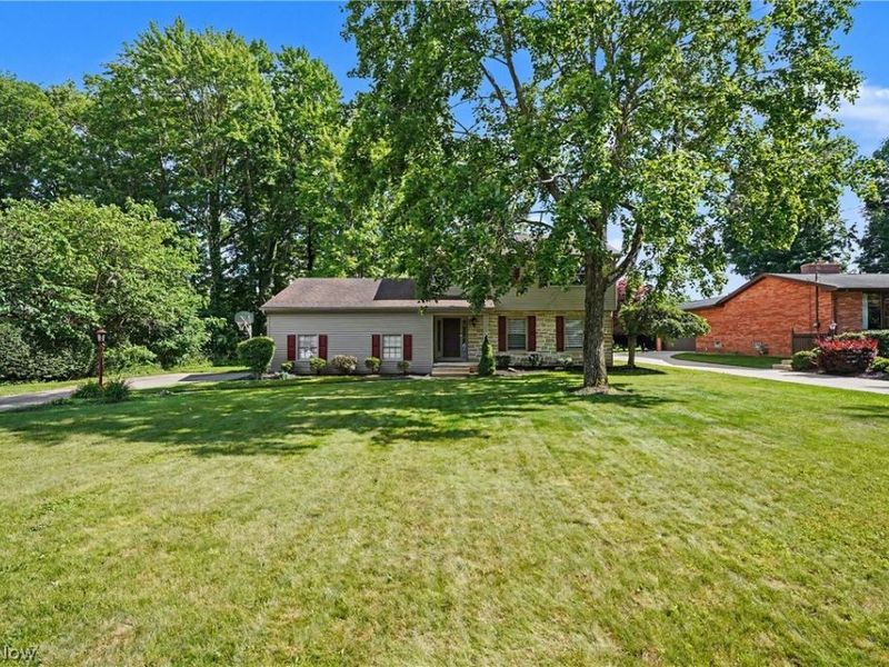1372 Doncaster Drive, Youngstown, OH 44511 Photo 34