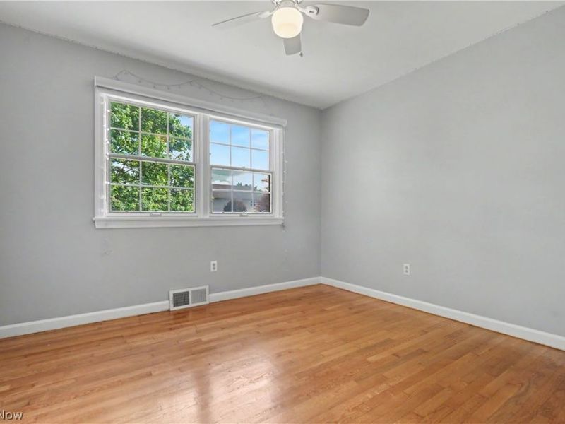 1372 Doncaster Drive, Youngstown, OH 44511 Photo 9
