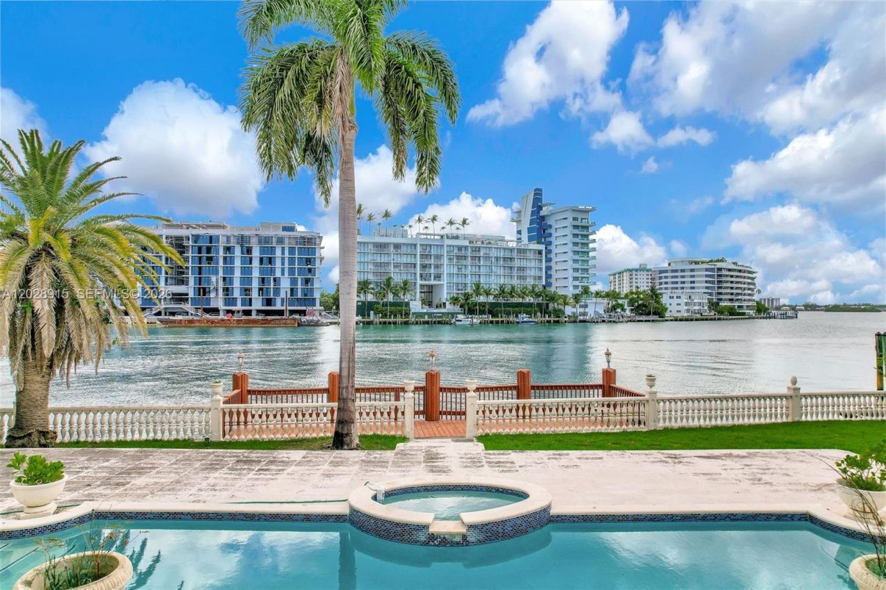 166 Bal Bay Dr, Bal Harbour, FL 33154 Photo