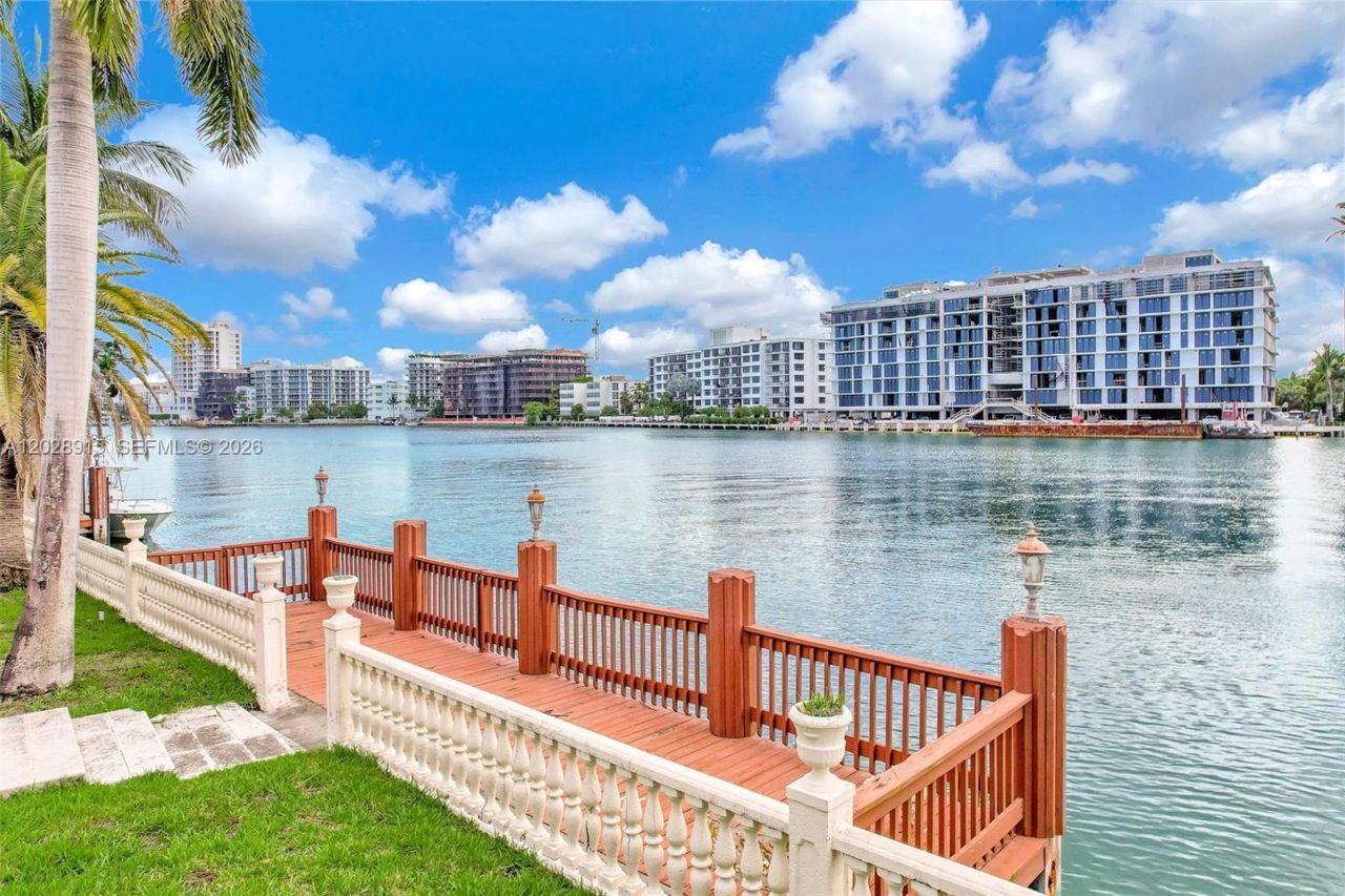 166 Bal Bay Dr, Bal Harbour, FL 33154 Photo