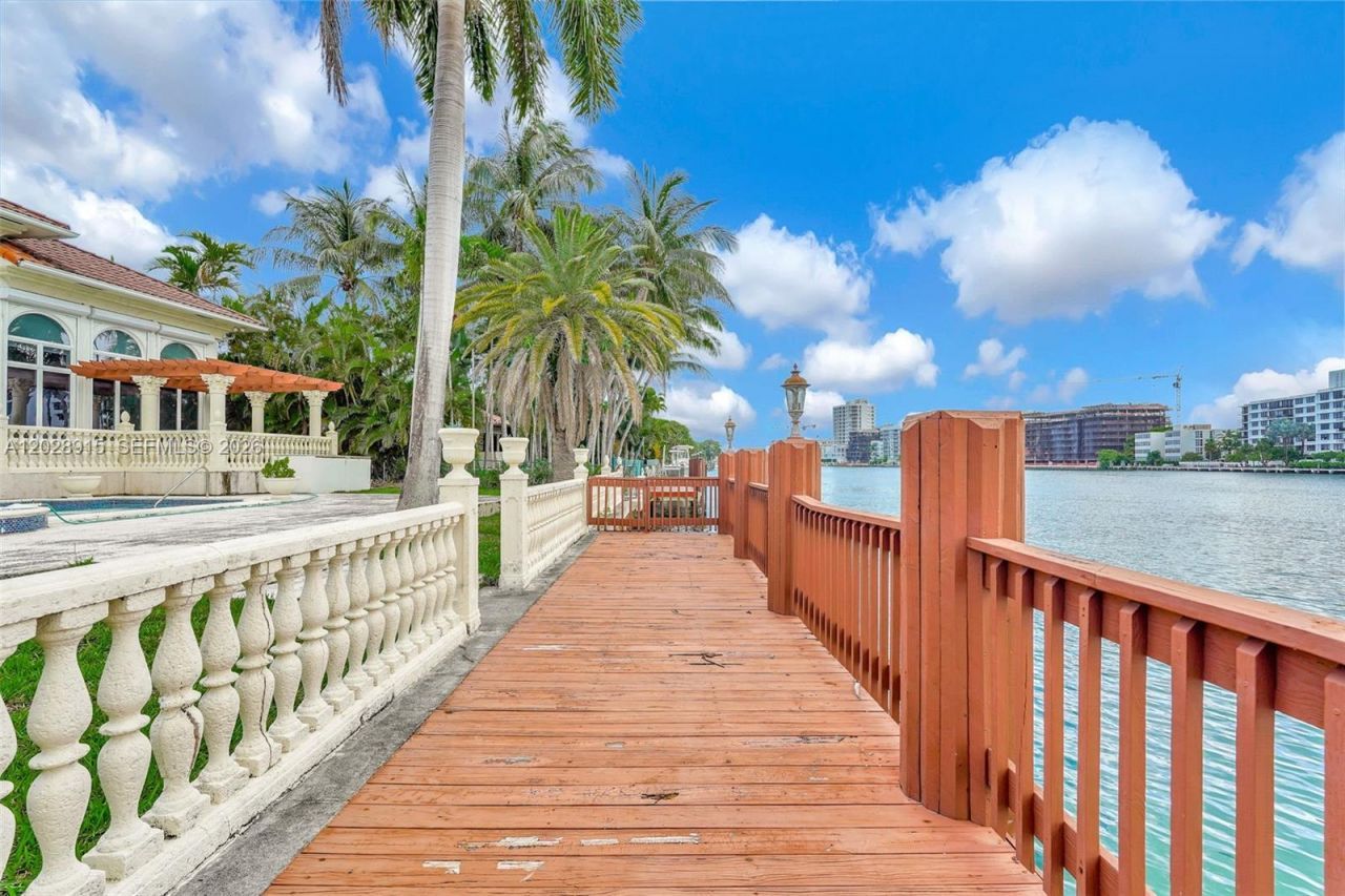 166 Bal Bay Dr, Bal Harbour, FL 33154 Photo