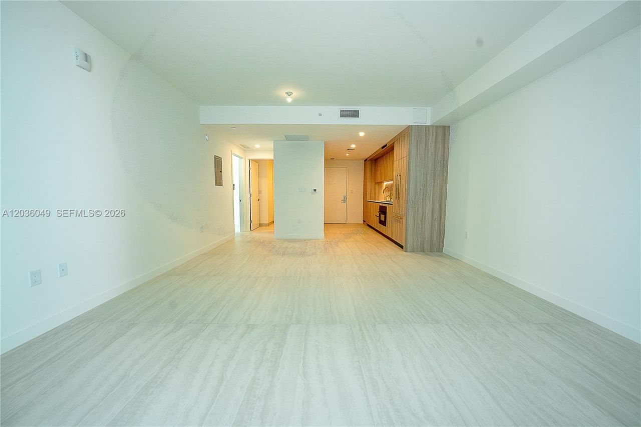 77 SE 5th St, Unit 1607, Miami, FL 33131 Photo