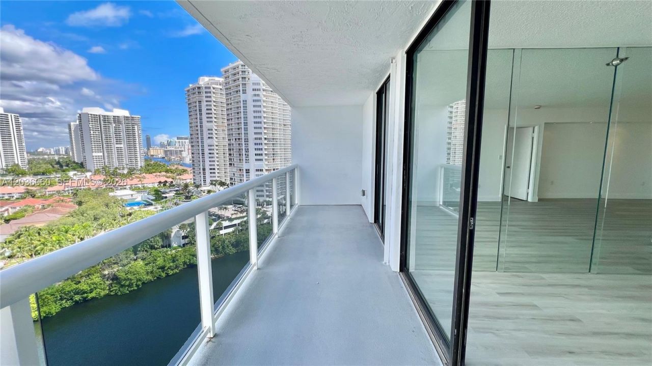 20505 E Country Club Dr, Unit 1639, Aventura, FL 33180 Photo