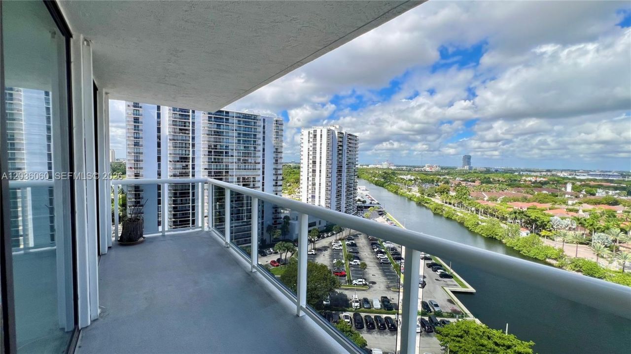 20505 E Country Club Dr, Unit 1639, Aventura, FL 33180 Photo
