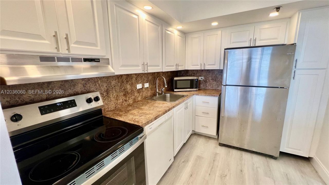 20505 E Country Club Dr, Unit 1639, Aventura, FL 33180 Photo