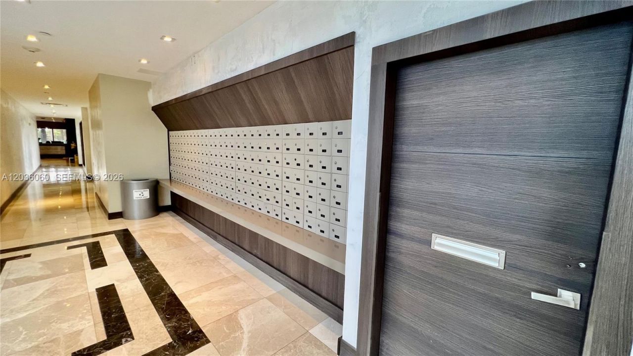 20505 E Country Club Dr, Unit 1639, Aventura, FL 33180 Photo
