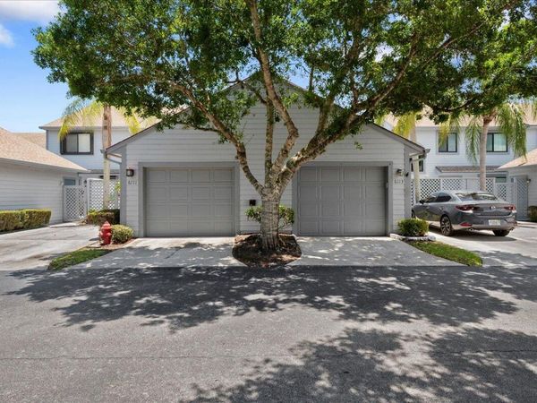 6111 SE Georgetown Place, Hobe Sound, FL 33455