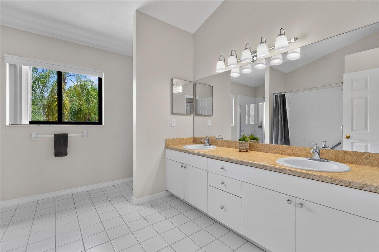 6111 SE Georgetown Place, Hobe Sound, FL 33455 Photo