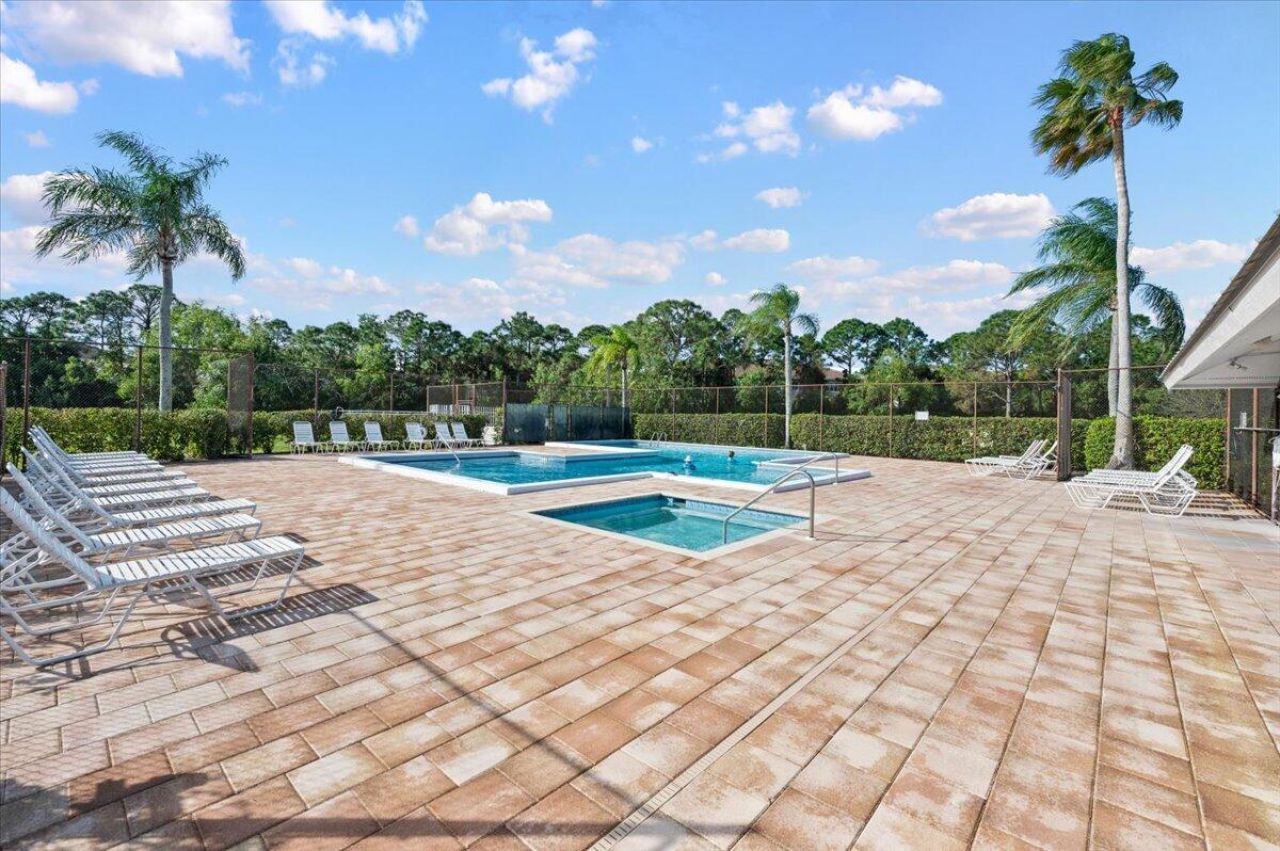 6111 SE Georgetown Place, Hobe Sound, FL 33455 Photo