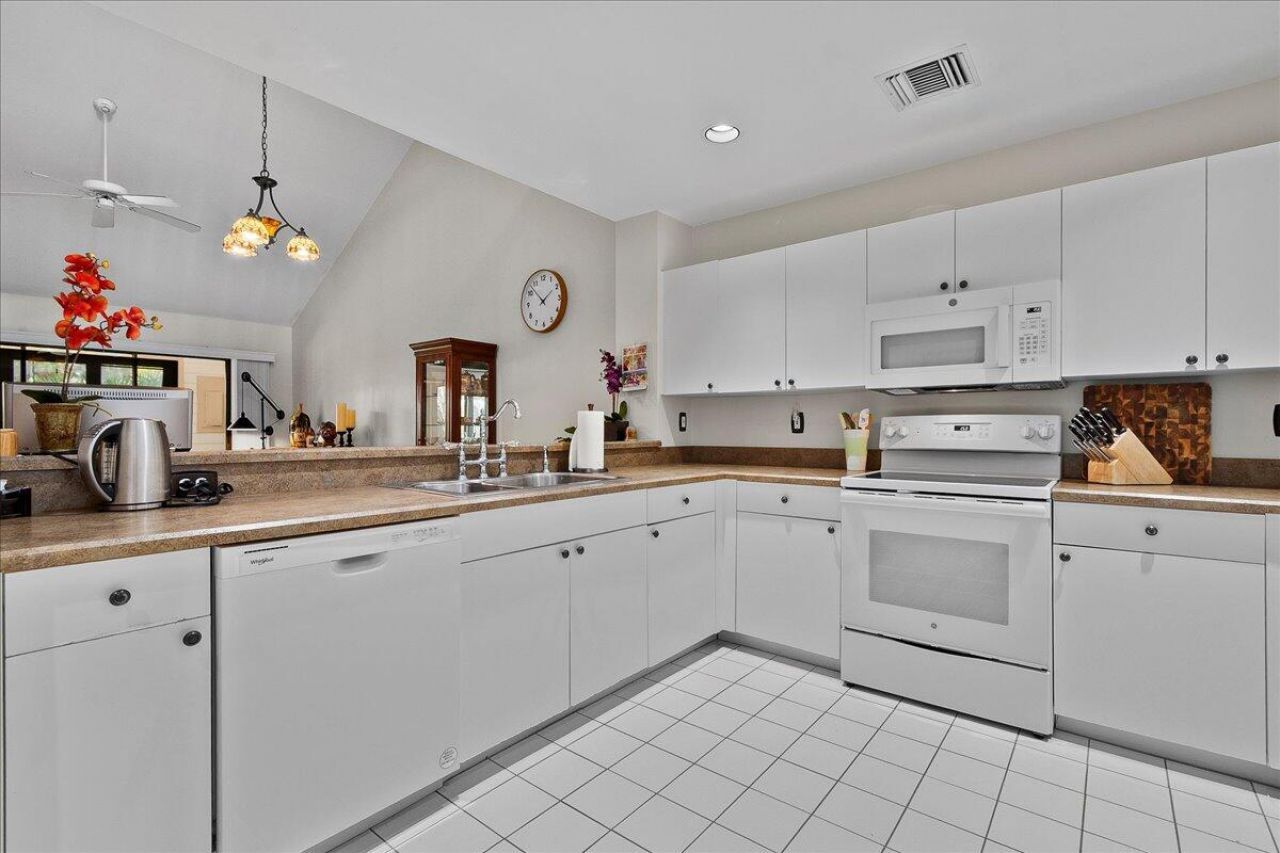 6111 SE Georgetown Place, Hobe Sound, FL 33455 Photo