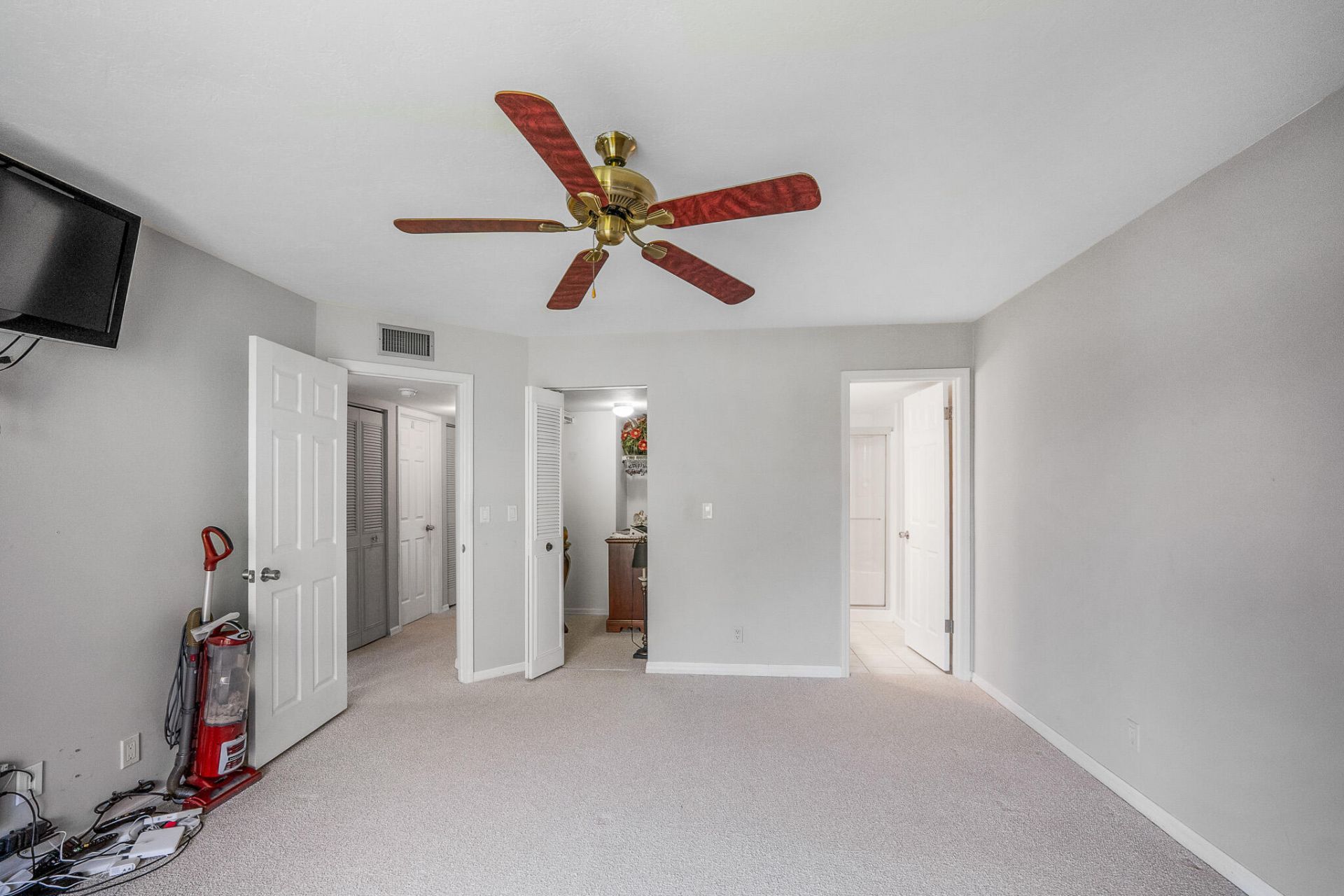 361 SW South River Drive, Unit 101, Stuart, FL 34997 Photo