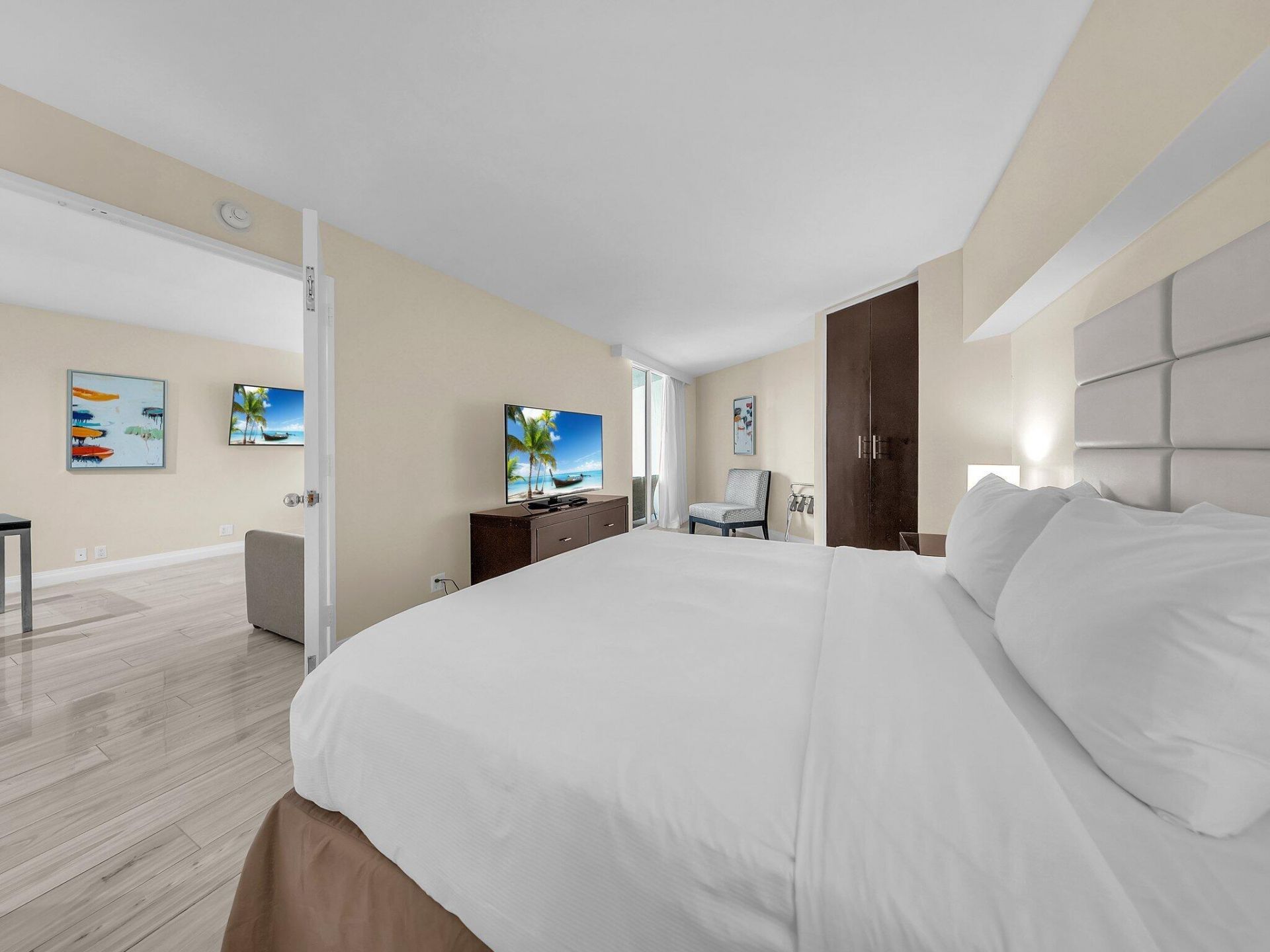 2670 E Sunrise Boulevard, Unit 323, Fort Lauderdale, FL 33304 Photo
