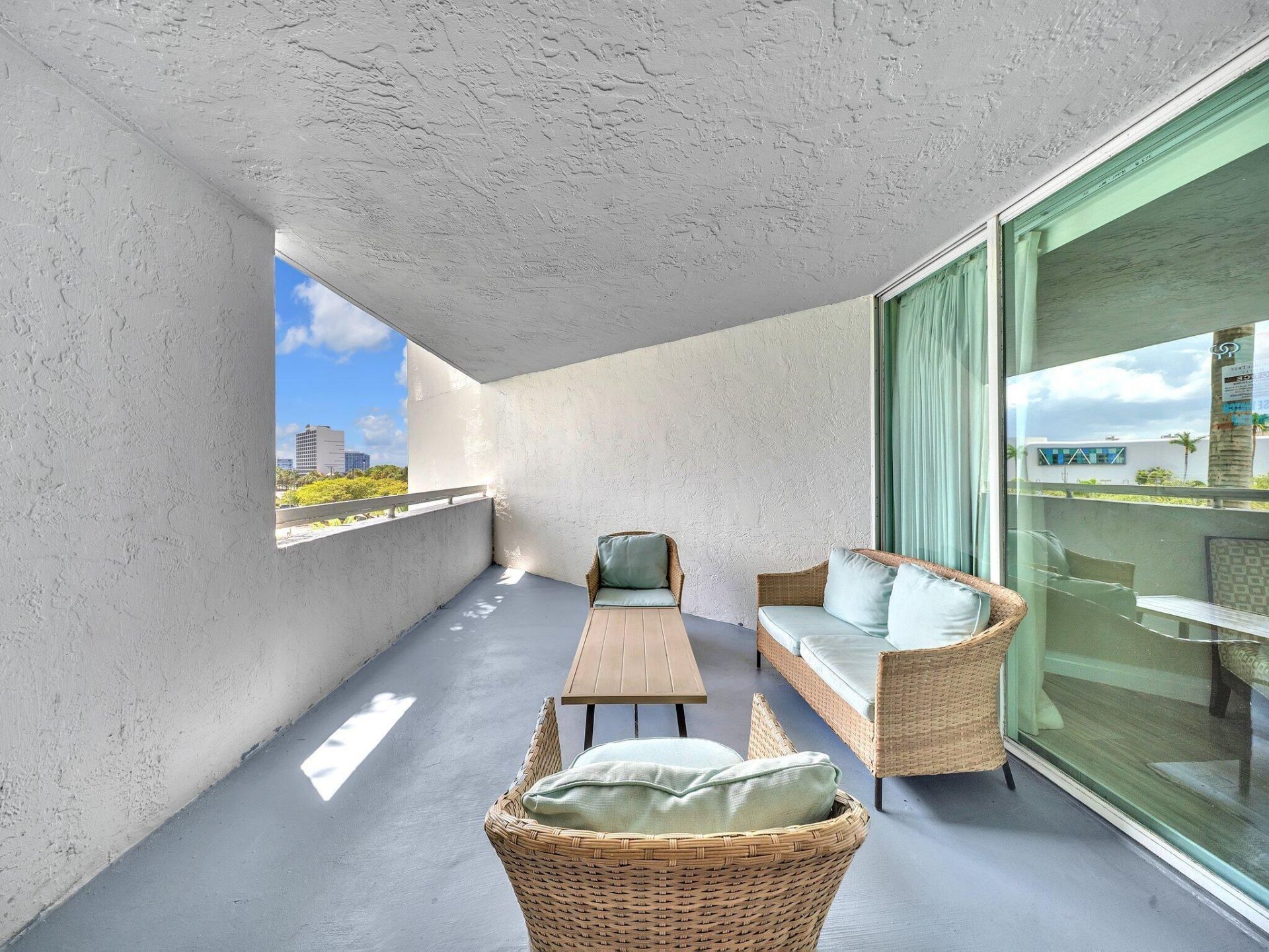 2670 E Sunrise Boulevard, Unit 323, Fort Lauderdale, FL 33304 Photo
