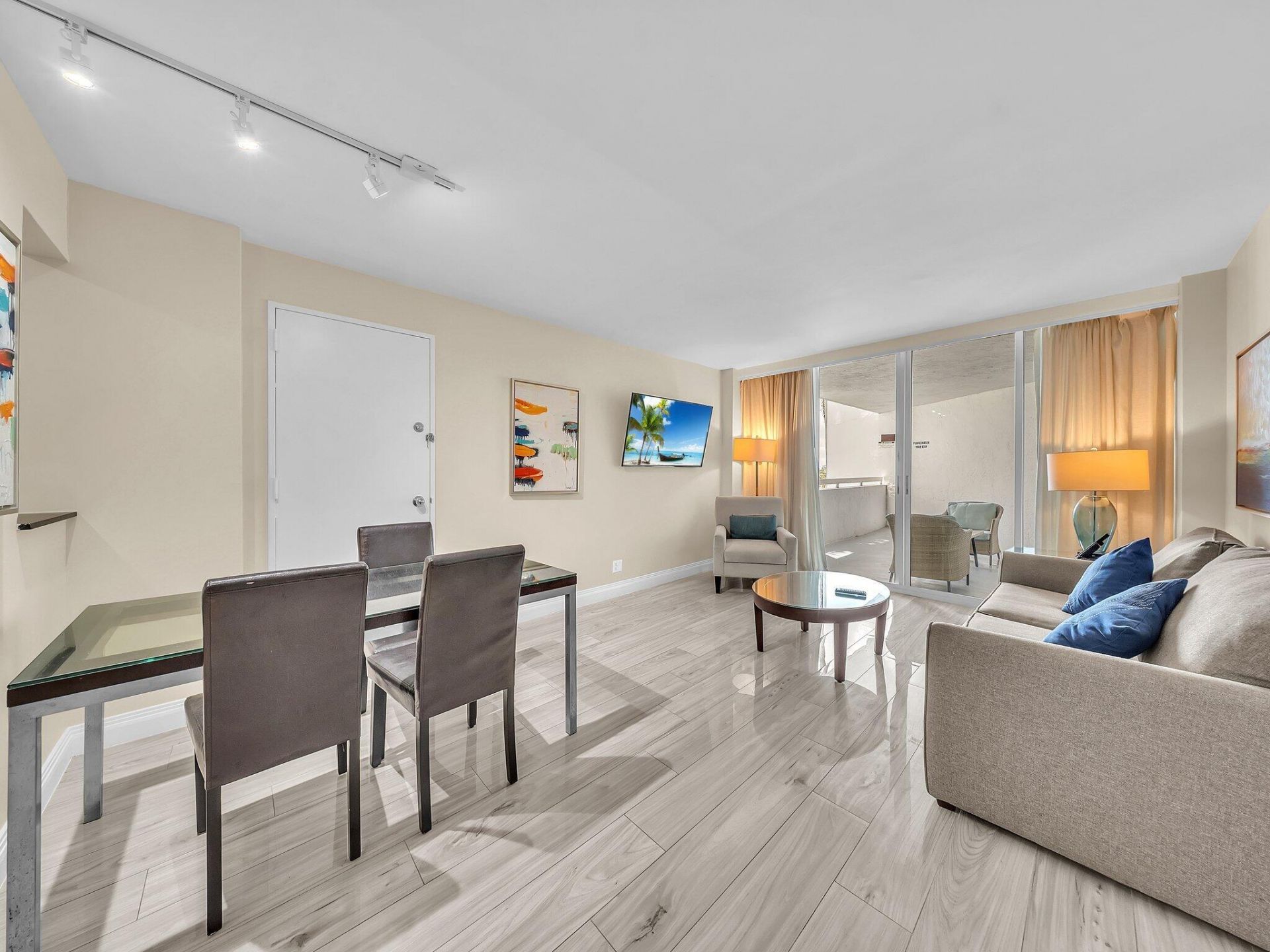 2670 E Sunrise Boulevard, Unit 323, Fort Lauderdale, FL 33304 Photo