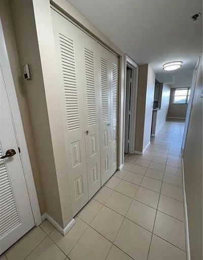 3001 W Rolling Hills, Unit 608, Davie, FL 33328 Photo