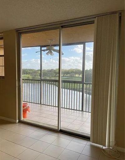 3001 W Rolling Hills, Unit 608, Davie, FL 33328 Photo
