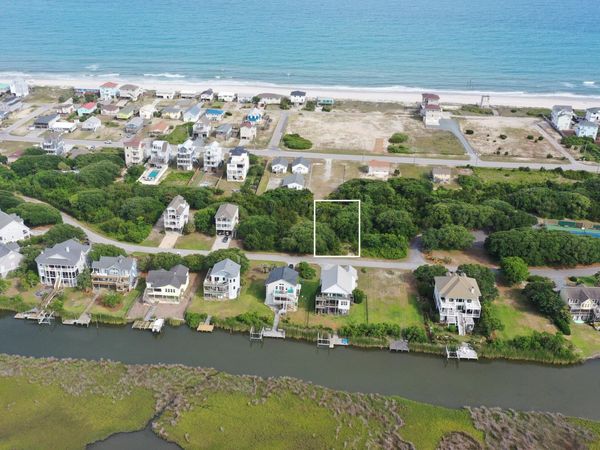 116 Old Village Lane , North Topsail Beach, NC 28460