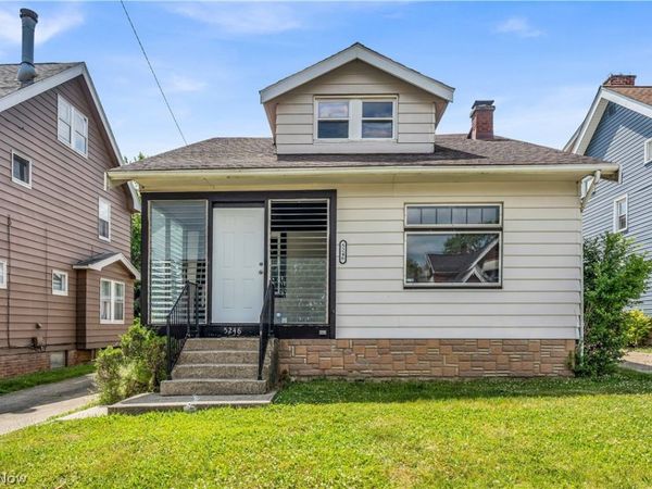 5246 Joseph Street , Maple Heights, OH 44137