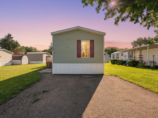 102 Woodfield Place , Ashville, OH 43103