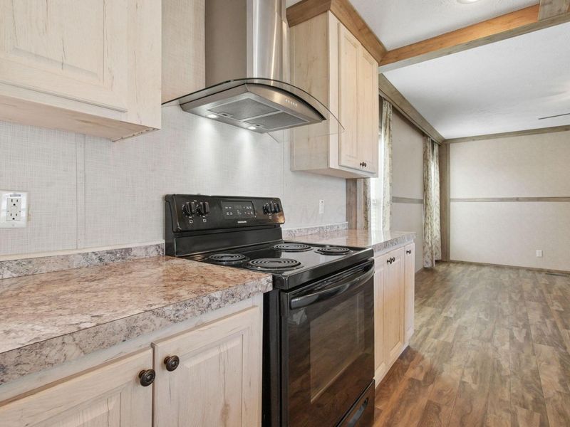 102 Woodfield Place , Ashville, OH 43103 Photo 12