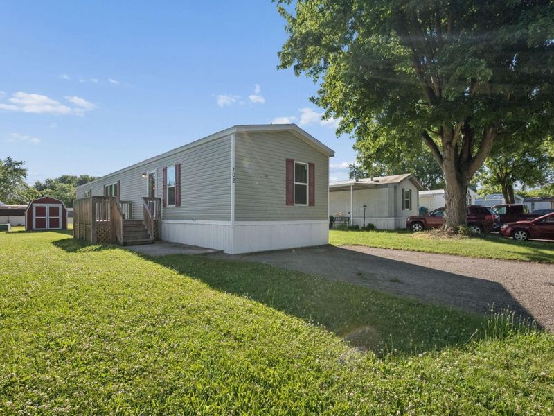 102 Woodfield Place , Ashville, OH 43103 Photo 3