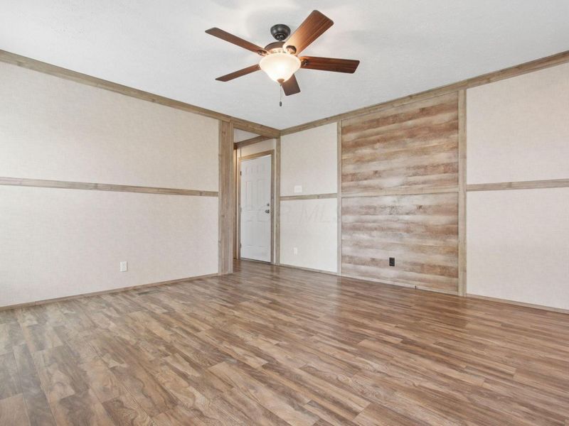 102 Woodfield Place , Ashville, OH 43103 Photo 9